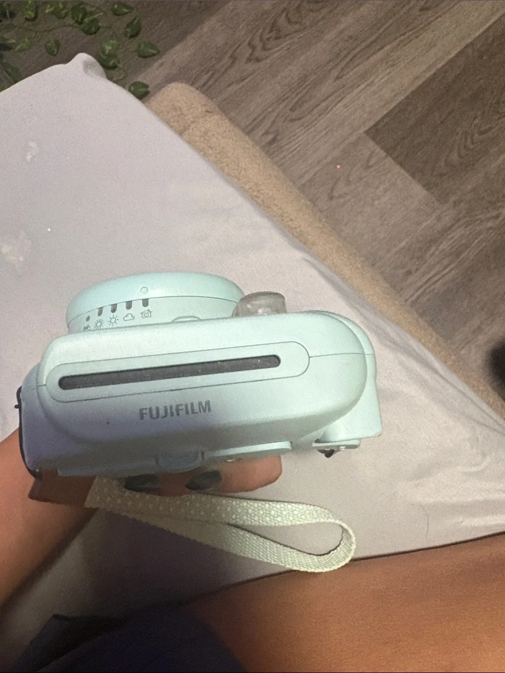 Fujifilm Instax Mini 9 Instant Camera - Mint Green